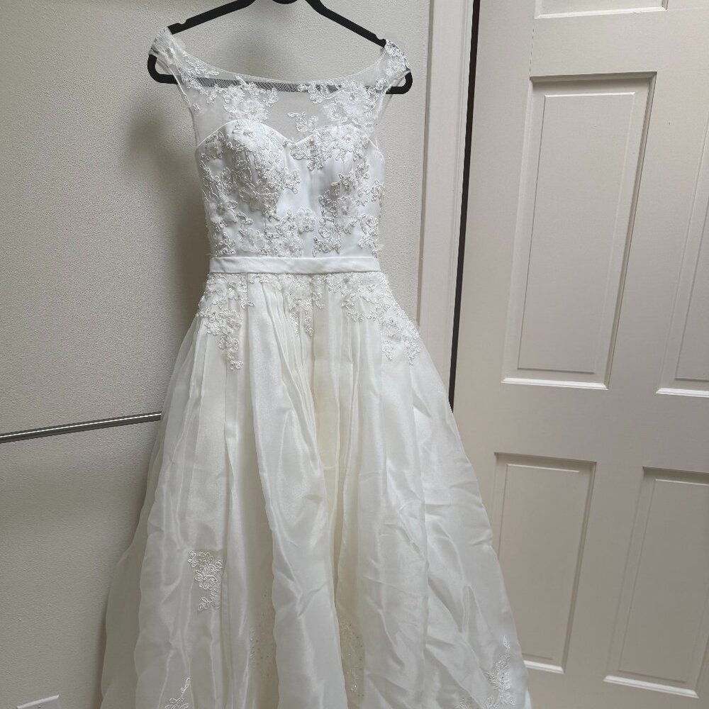 Wedding dress